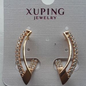 Brand new Xuping gold tone earrings.
